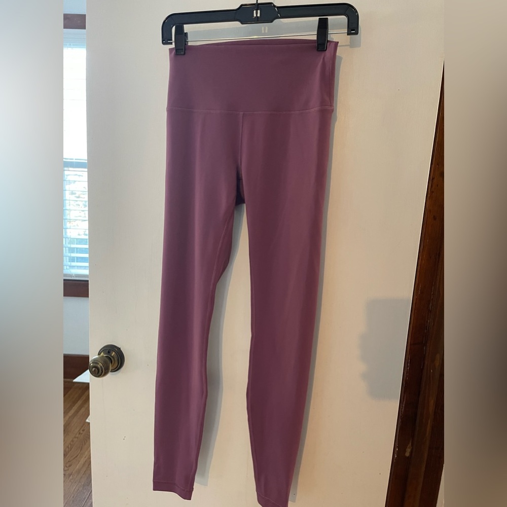 Lululemon Wunder Train size 6 like new condition!